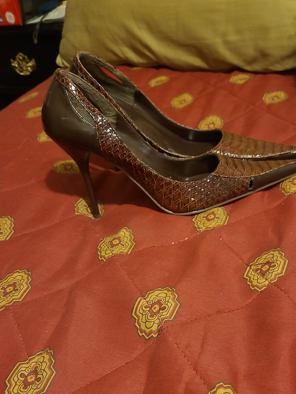 Shoes - Picture 2 of 4